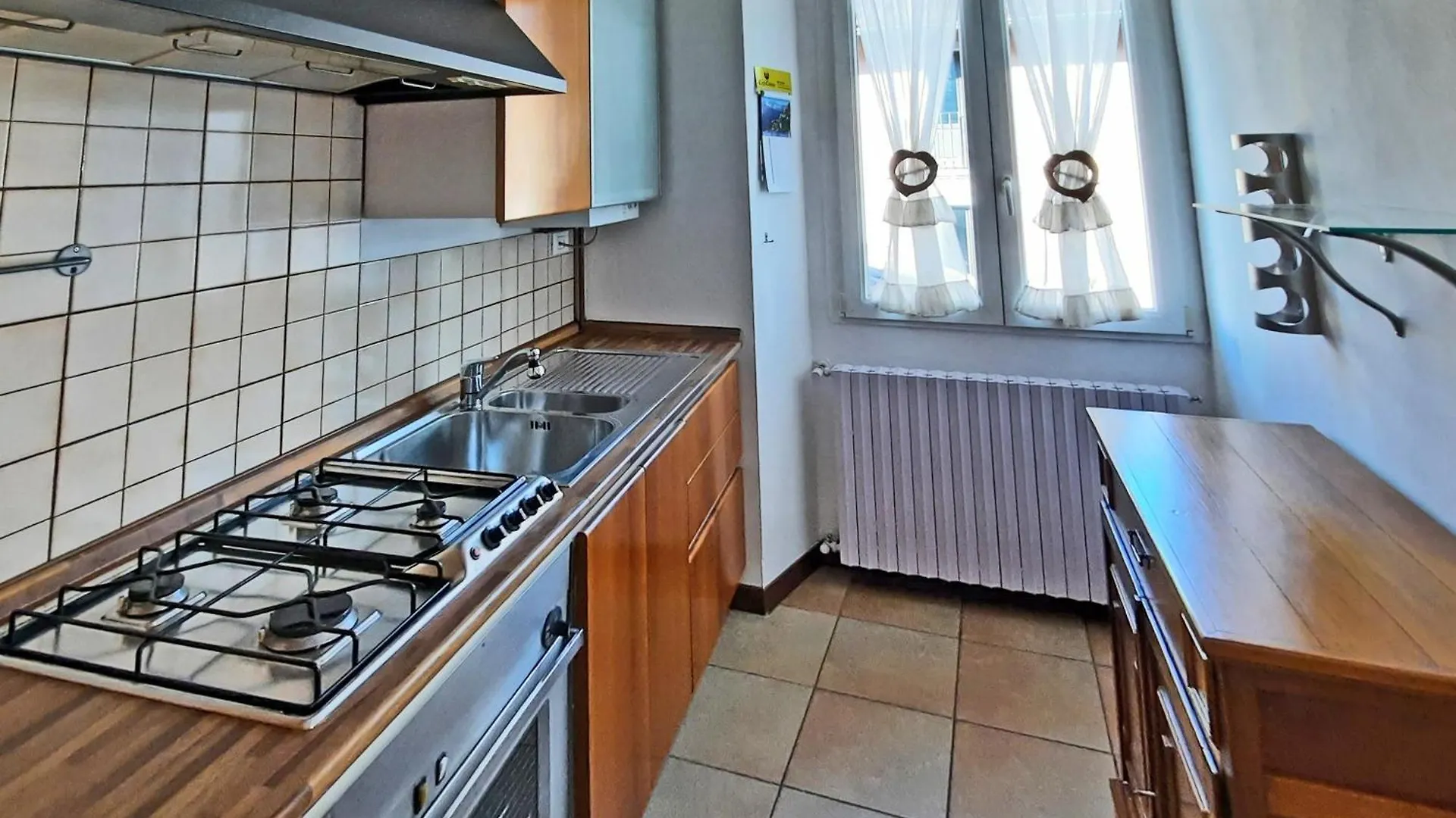 Apartament Tower Gate Como