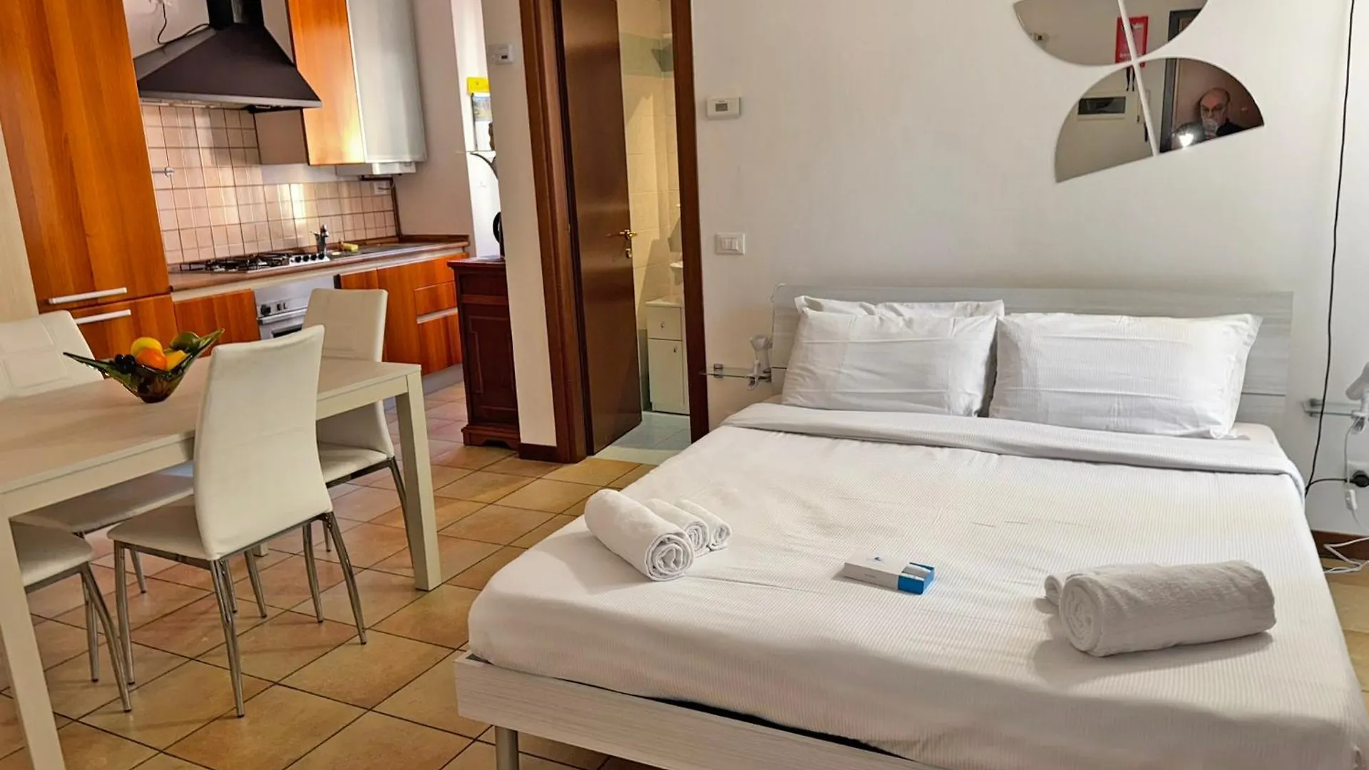 Apartament Tower Gate Como